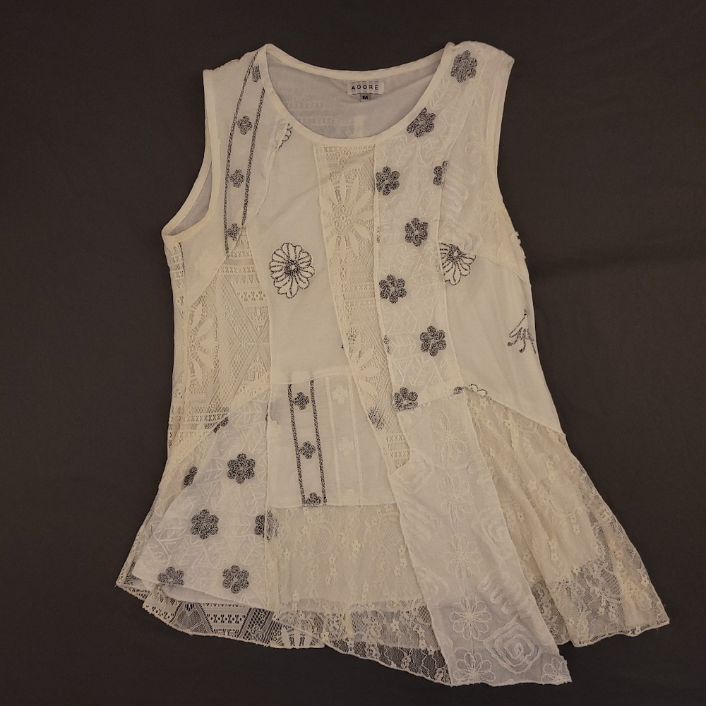 Adore | Women's Lace Top Medium